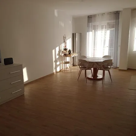 公寓 Alex's House 圣雷默
